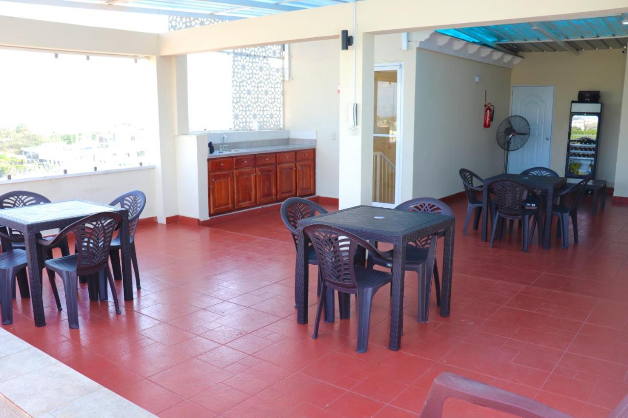 ホテル Edifcio Amapola Zona Colonial Con Vista Al Mar サントドミンゴ エクステリア 写真