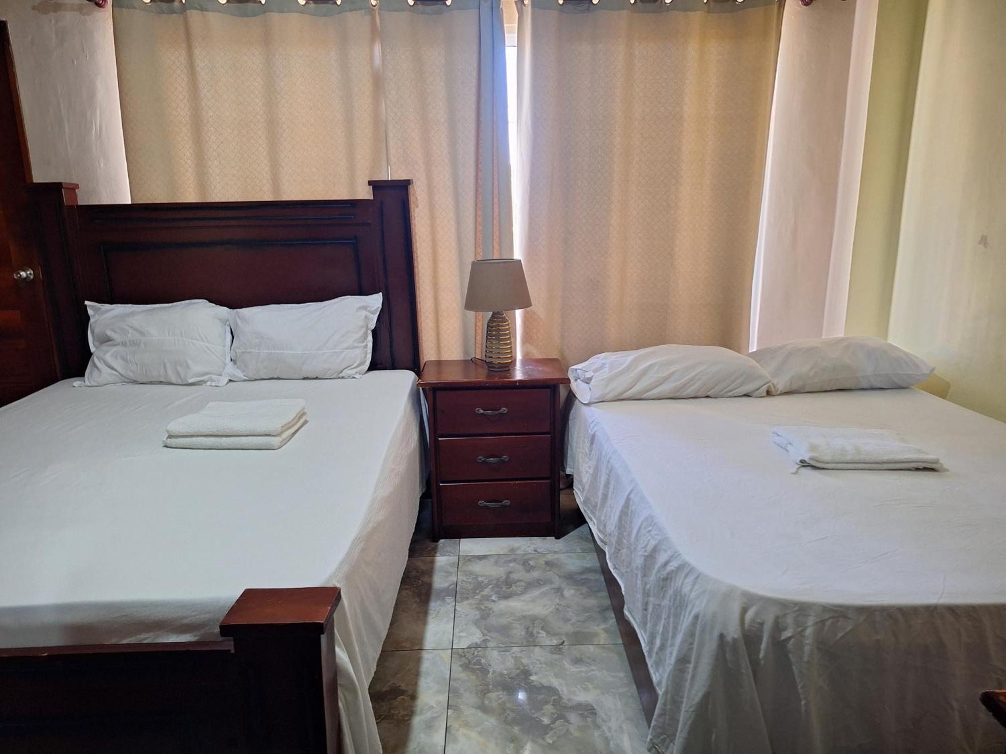 Hotel Enrique II Zona Colonial Vista Al Malecon サントドミンゴ エクステリア 写真