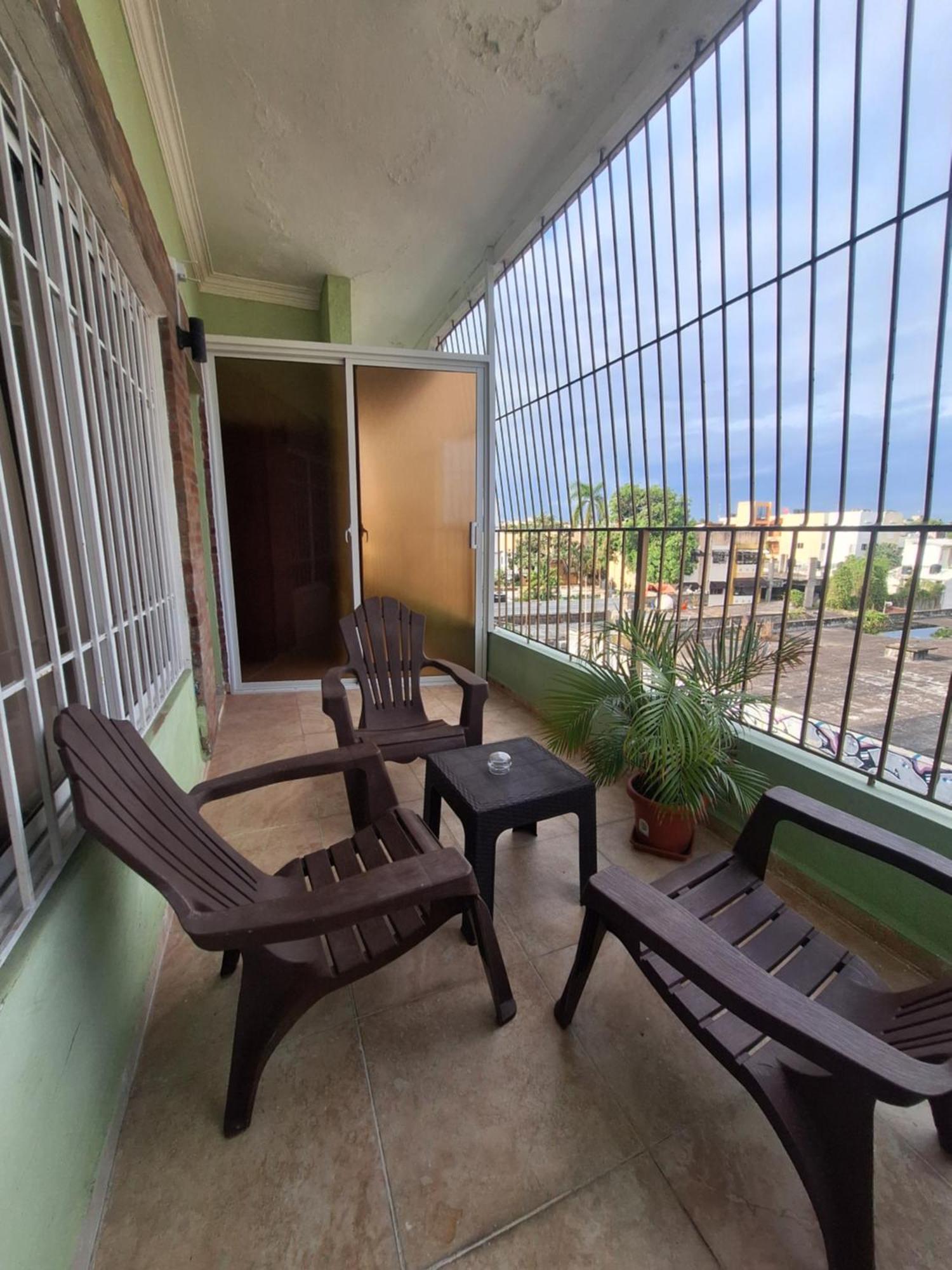 ホテル Edifcio Amapola Zona Colonial Con Vista Al Mar サントドミンゴ エクステリア 写真